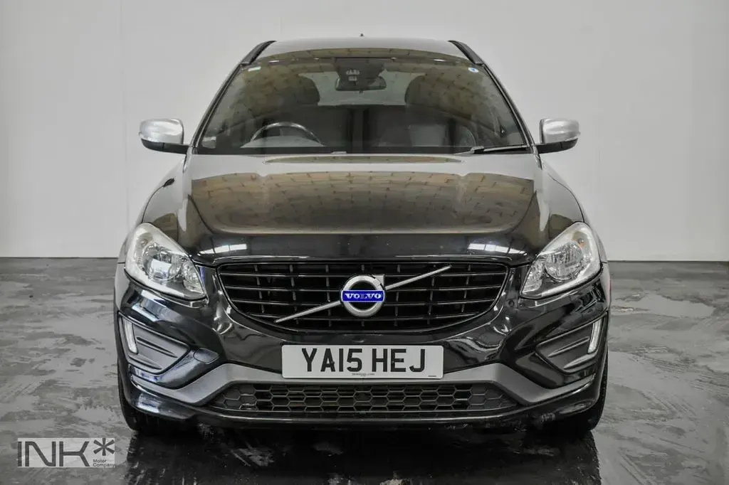 Używany Volvo XC60 R-Design 190 KM (139 kW) 2015 Czarny SUV