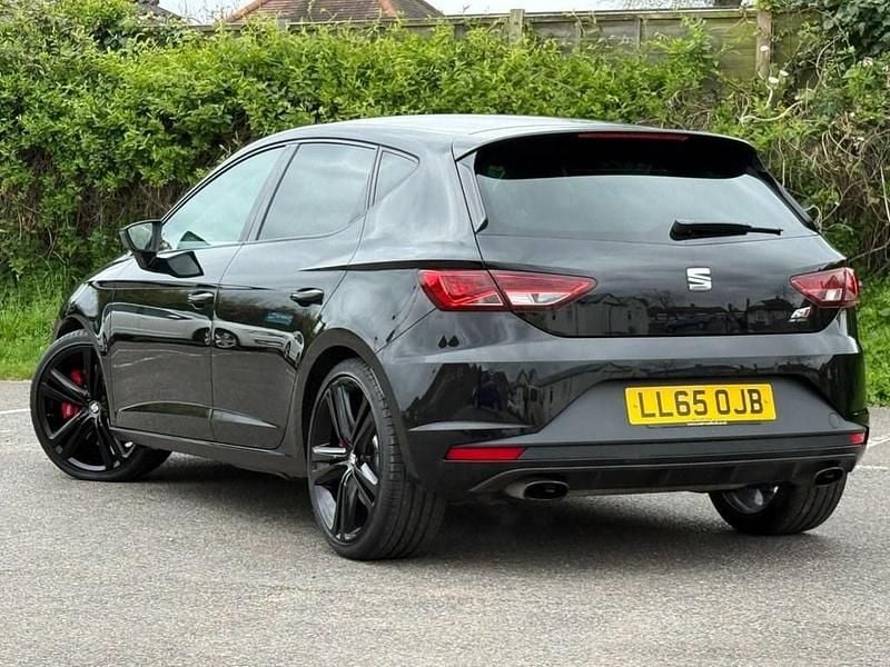 Used Seat Leon Cupra 290 290 HP (213 kW) 2016 Black Hatchback