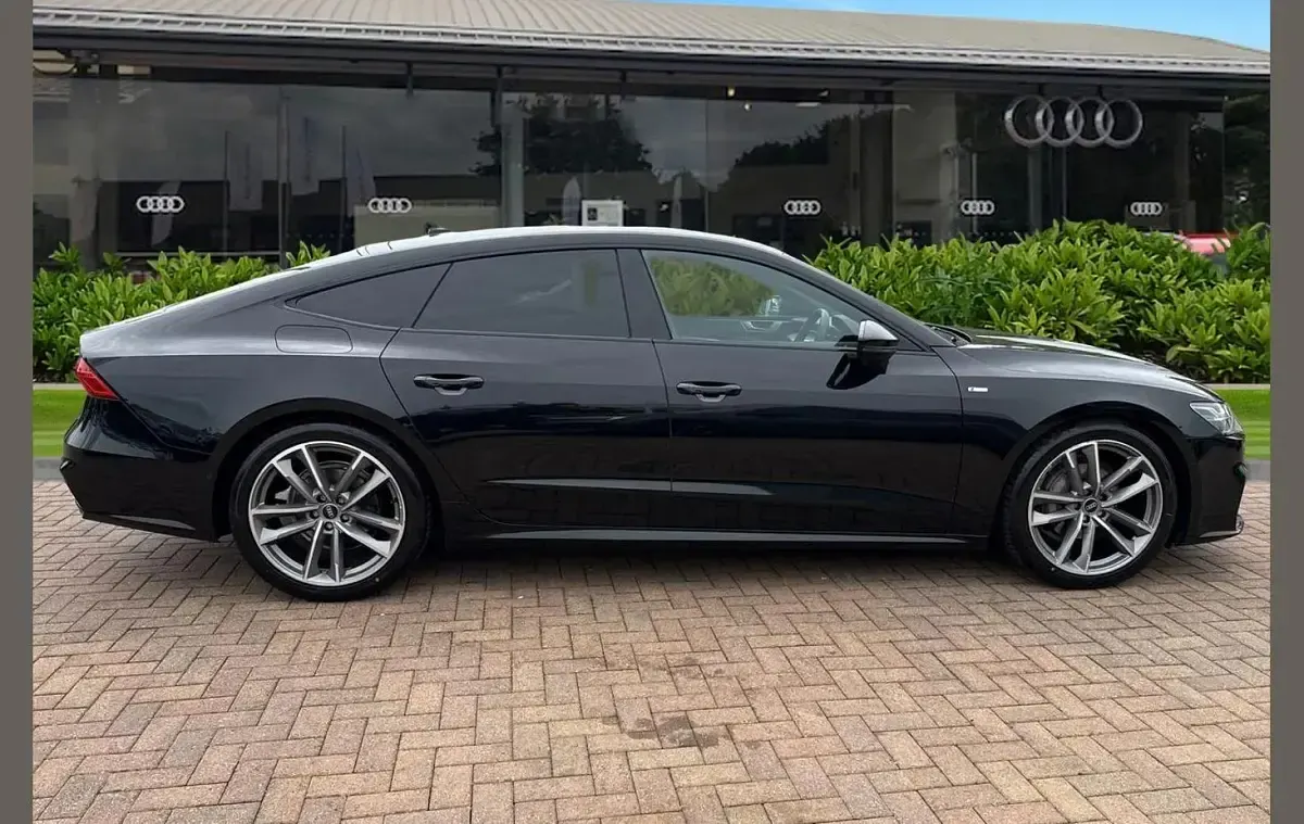 Used Audi A7 Black Edition 204 HP (150 kW) 2022 Black Sedan