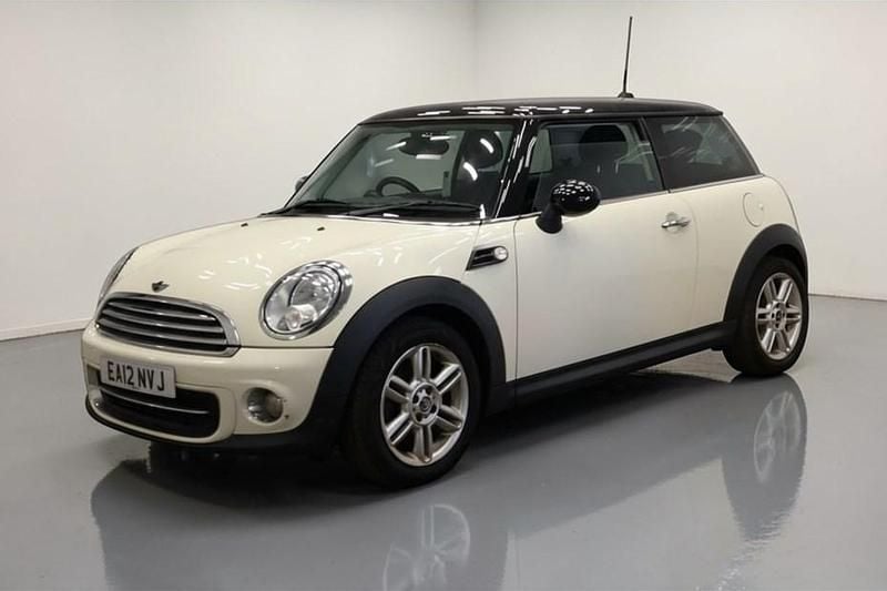 Used Mini Cooper Hatch 2012 White Hatchback
