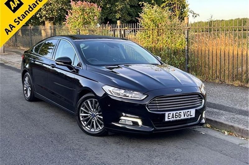 Black Used 2016 Ford Mondeo Titanium Hatchback | £7,895 (Fair price) - Image 1/2