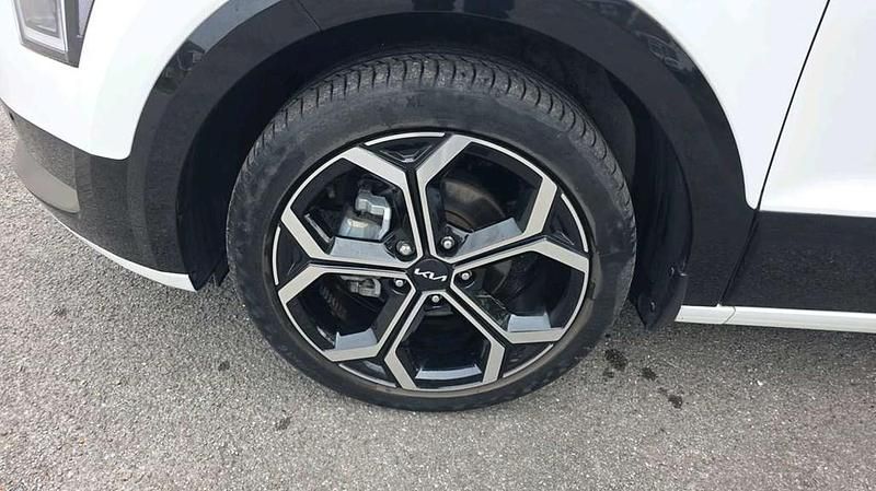 Used Kia Niro 139 HP (102 kW) 2022 White SUV