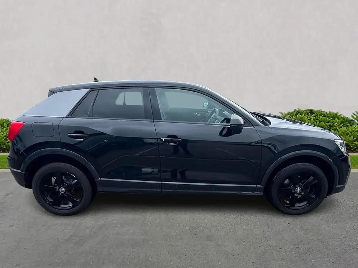 Used Audi Q2 Sport 116 HP (85 kW) 2020 Black SUV