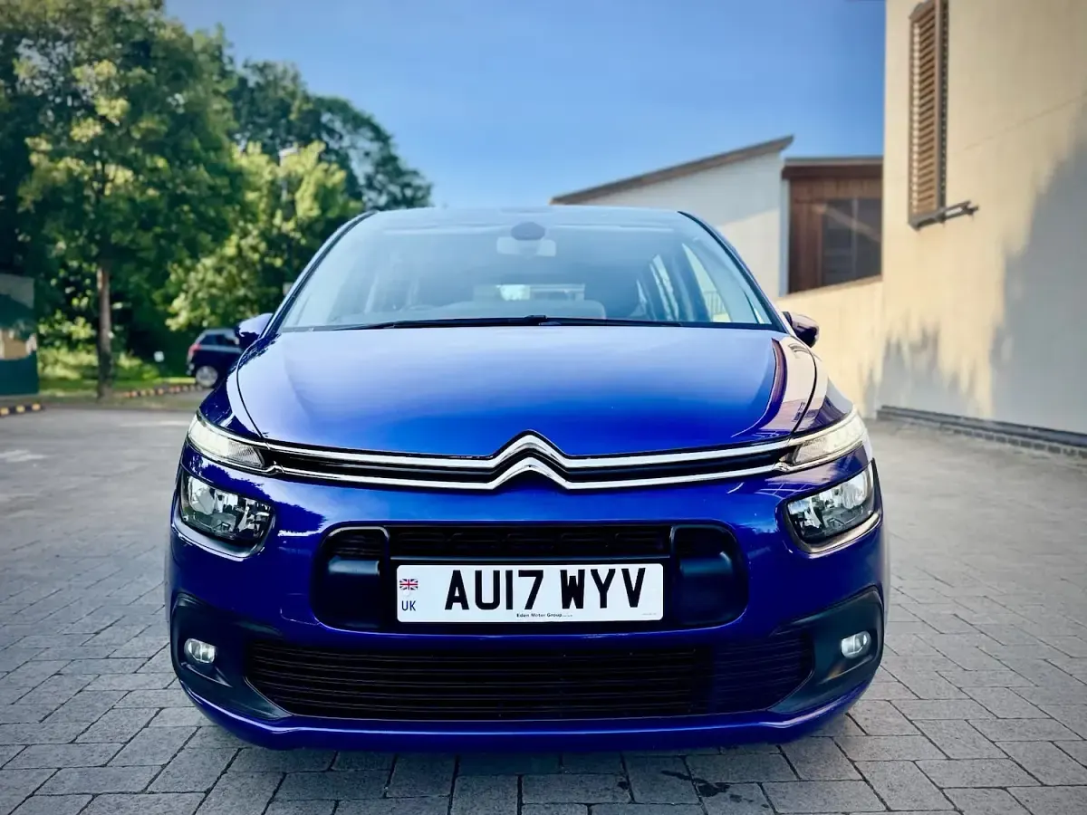 Used Citroën Grand C4 Picasso Touch 120 HP (88 kW) 2017 Blue MPV