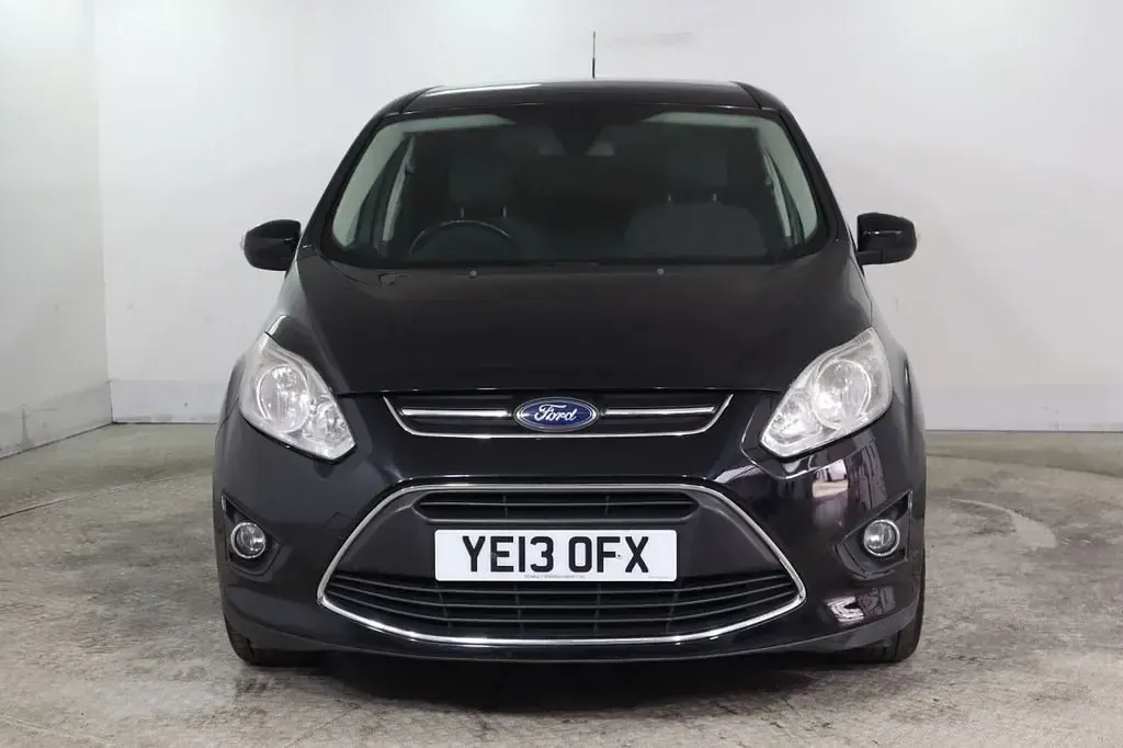 Usado Ford Grand C-Max Zetec 115 HP (84 kW) 2013 Preto Monovolume