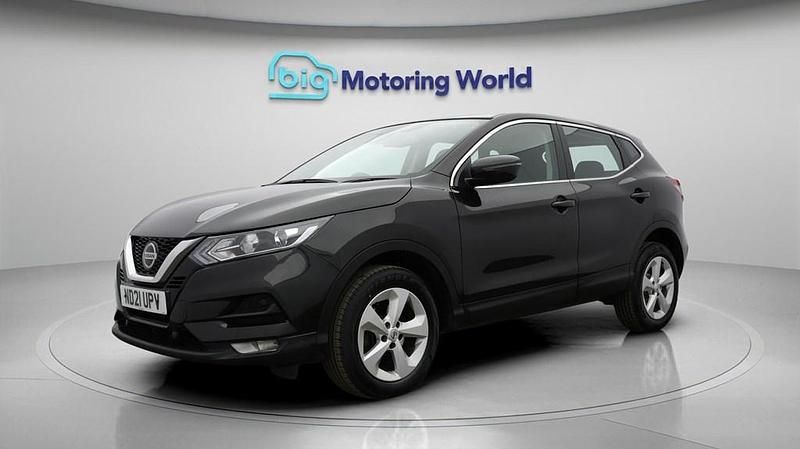 Used Nissan Qashqai Acenta Premium 160 HP (117 kW) 2021 Black SUV