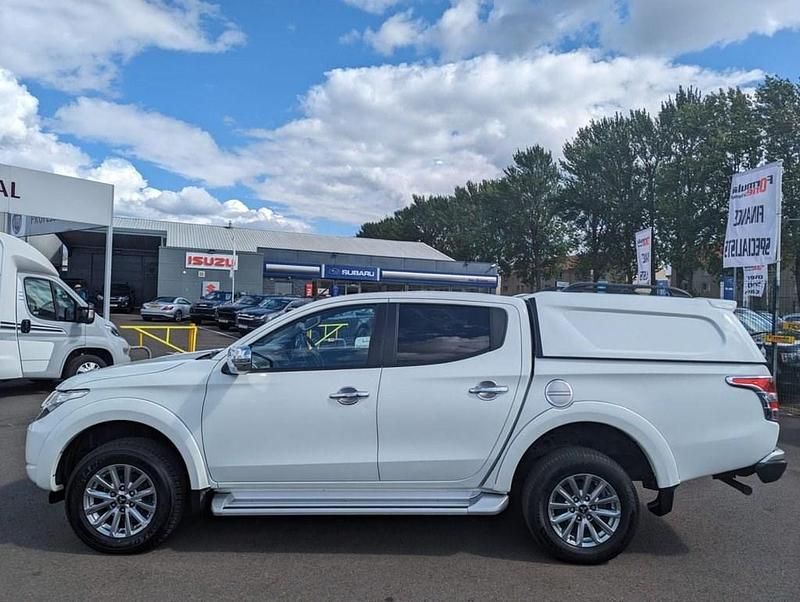 Used Mitsubishi L200 178 HP (130 kW) 2018 White Pickup
