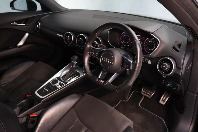 Used Audi TT S-Line 230 HP (169 kW) 2017 Black Coupe