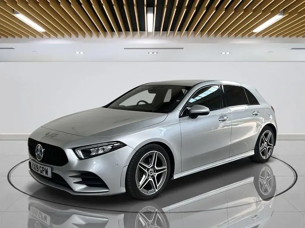 Used Mercedes A180 AMG Line Premium 116 HP (85 kW) 2019 Silver Hatchback