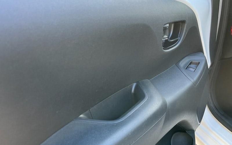 Used Toyota Aygo X-play 72 HP (52 kW) 2019 White Hatchback