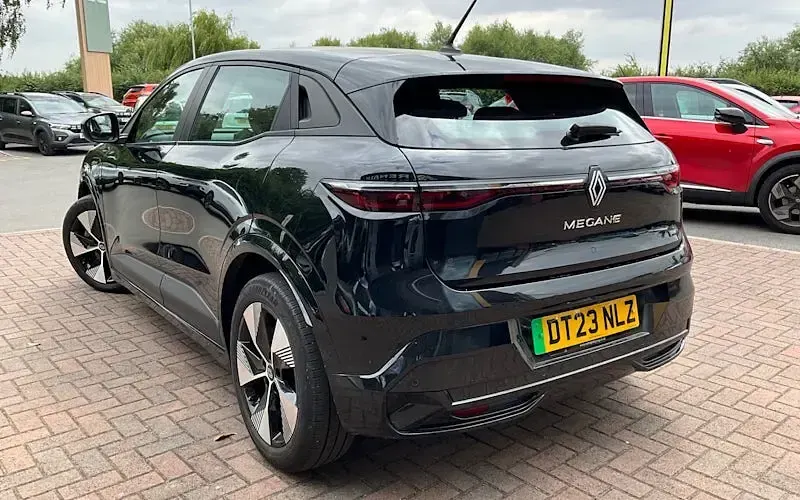 Used Renault Megane E-Tech Equilibre 160 kW (218 HP) 2023 Hatchback