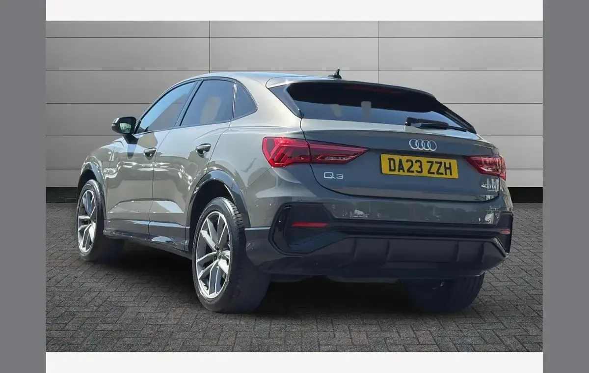 Used Audi Q3 Black Edition 200 HP (147 kW) 2023 Grey SUV