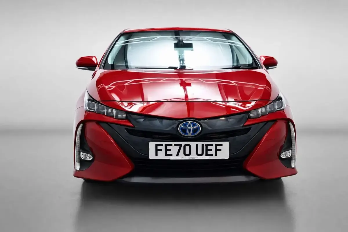Used Toyota Prius Business Edition 122 HP (89 kW) 2020 Red Hatchback