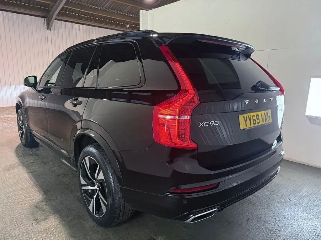 Used Volvo XC90 R-Design 235 HP (172 kW) 2019 Black SUV