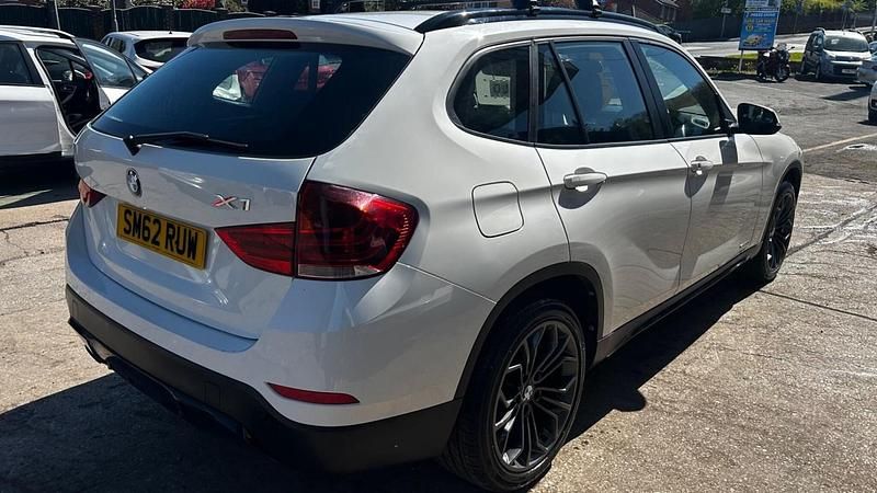Begagnad BMW X1 Sport Line 2012 Vit SUV