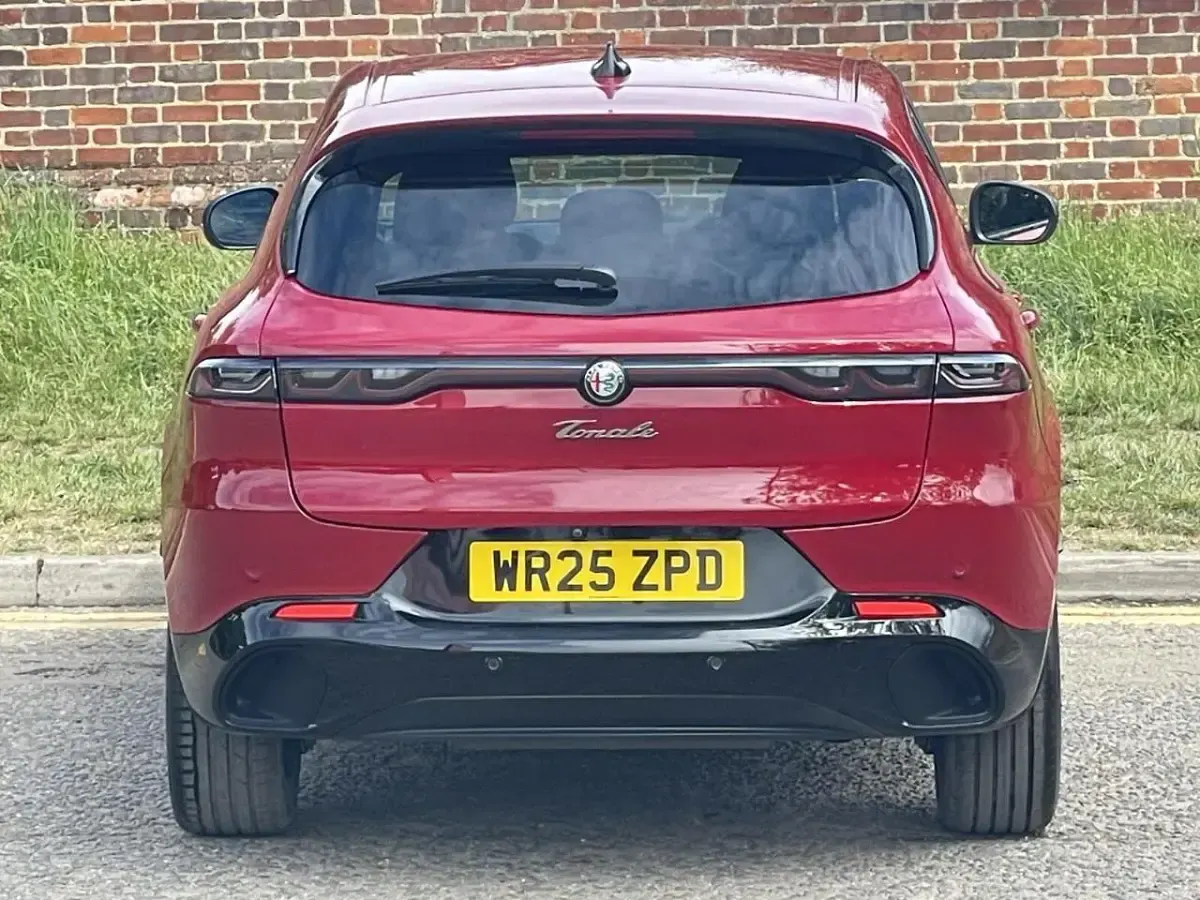 Used Alfa Romeo Tonale Veloce 158 HP (116 kW) 2025 Red SUV