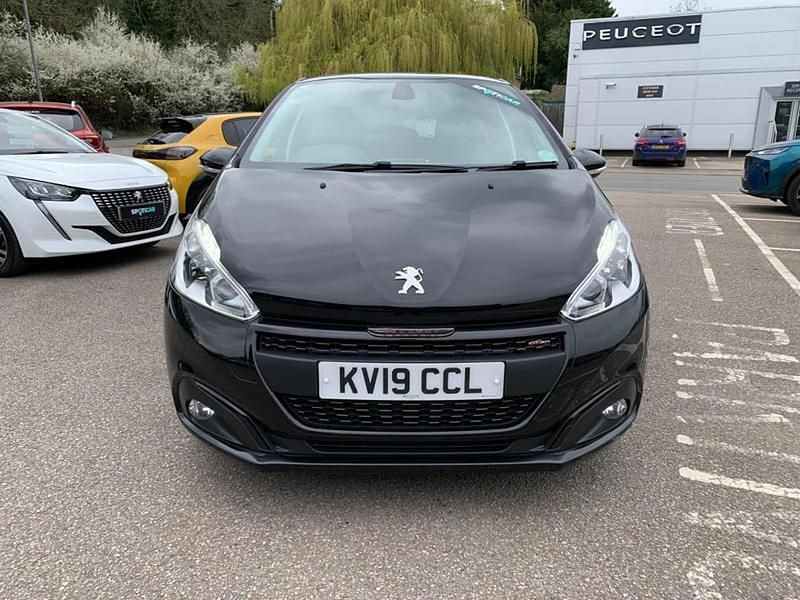 Used Peugeot 208 GT-line 108 HP (79 kW) 2019 Black Hatchback
