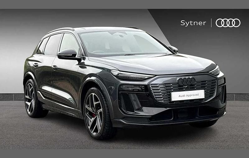 Grey Used 2024 Audi Q6 e-tron Advanced SUV | £55,750 (Fair price) - Image 1/4