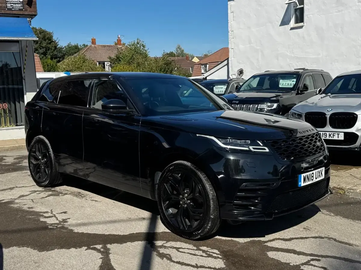 Used Land Rover Range Rover Velar R-Dynamic 236 HP (173 kW) 2018 Black SUV