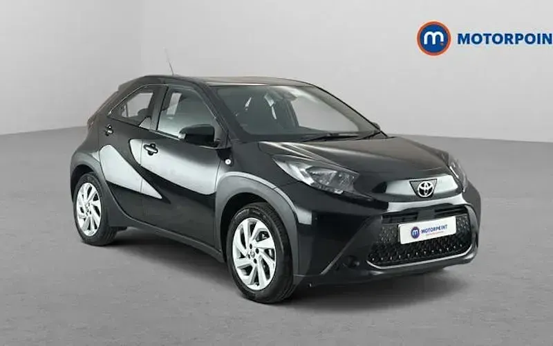 Used Toyota Aygo X PURE 72 HP (52 kW) 2025 SUV