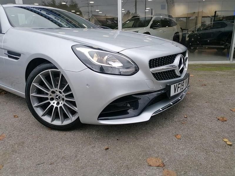 Usado Mercedes SLC300 AMG line 2019 Prateado Cabrios
