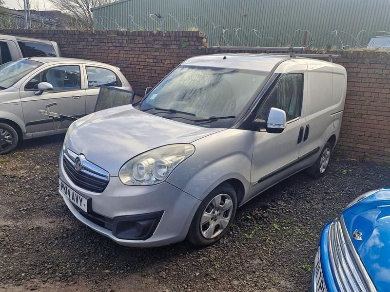 Used Vauxhall Combo Sportive 105 HP (77 kW) 2014 Silver MPV