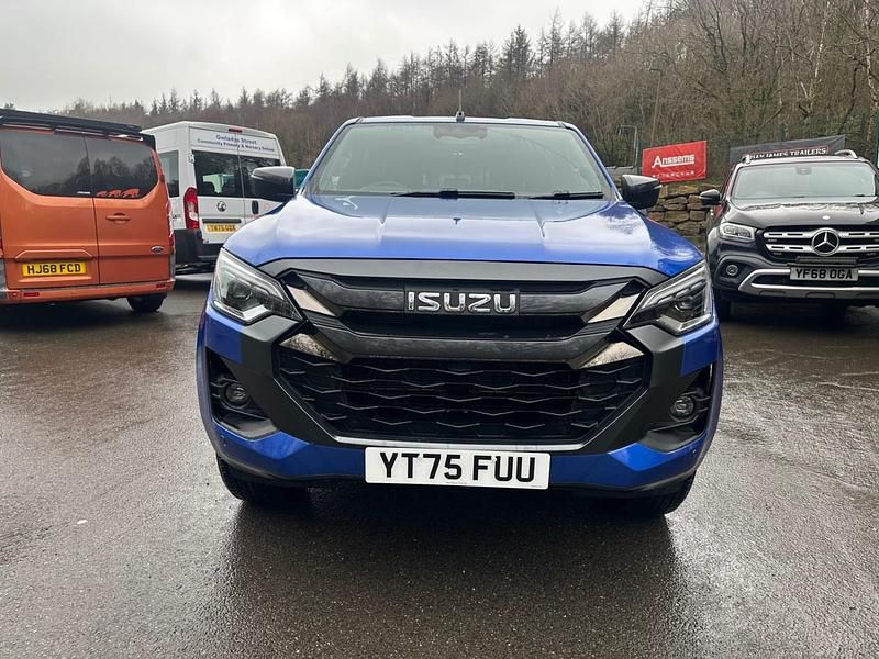 New Isuzu D-Max 205 HP (150 kW) 2025 Blue Pickup