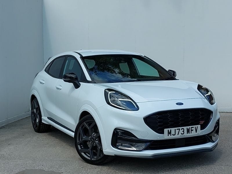 White Used 2023 Ford Puma ST SUV | £23,998 (Fair price) - Image 1/4