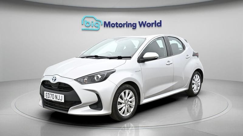 Second-hand Toyota Yaris Hybrid 114 CP (83 kW) 2020