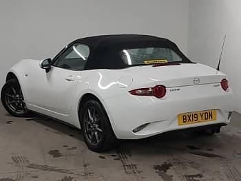 Used Mazda MX5 132 HP (97 kW) 2019 White Cabriolet
