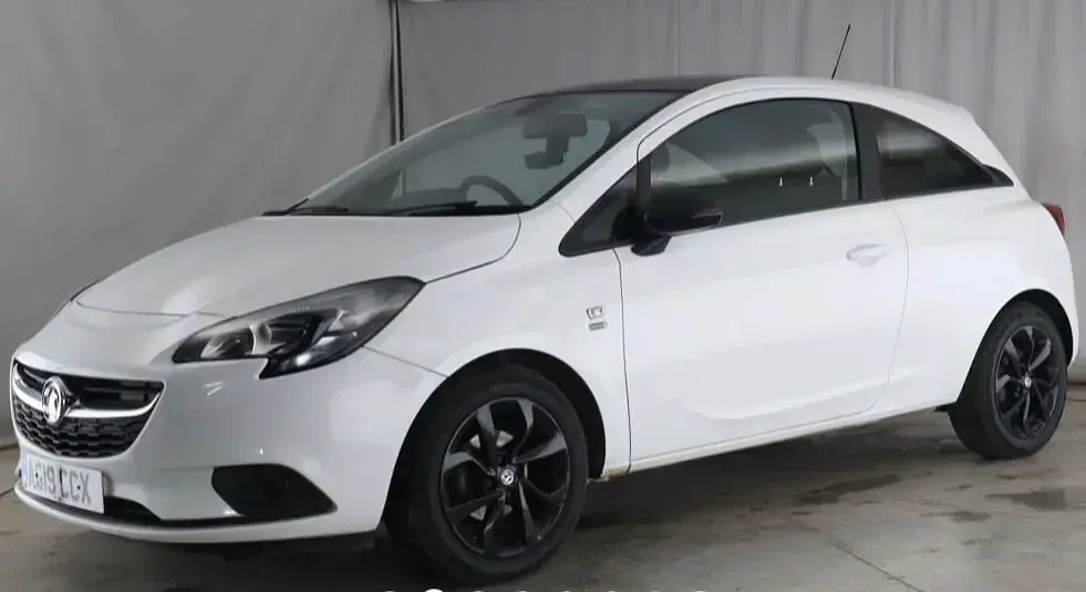 Used Vauxhall Corsa 90 HP (66 kW) 2019 White Hatchback