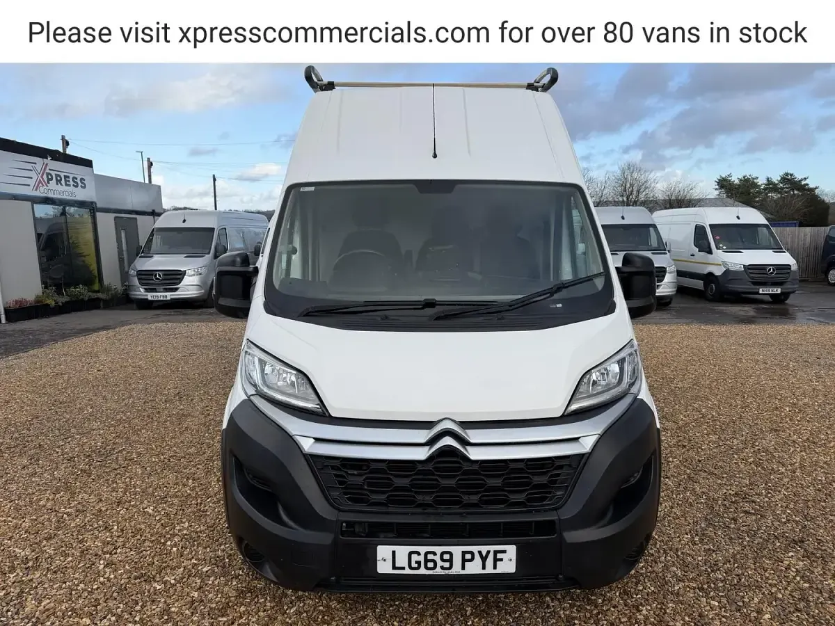 Used Citroën Relay 140 HP (102 kW) 2019 White Van