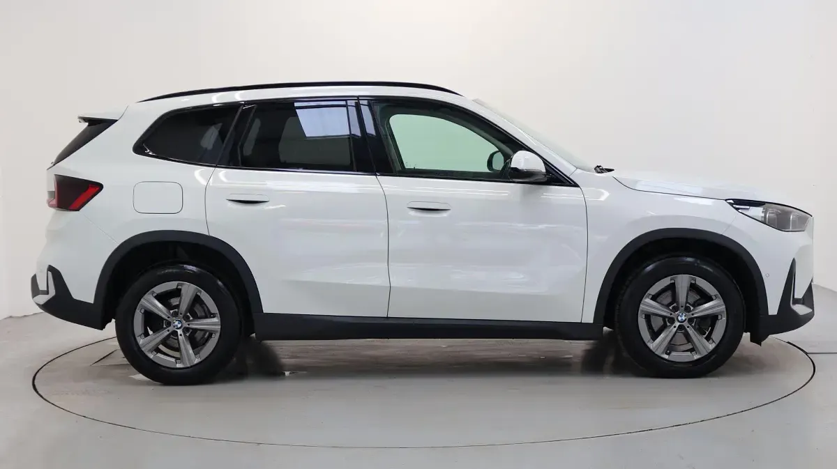 Used BMW X1 Sport Line 208 HP (152 kW) 2022 White SUV