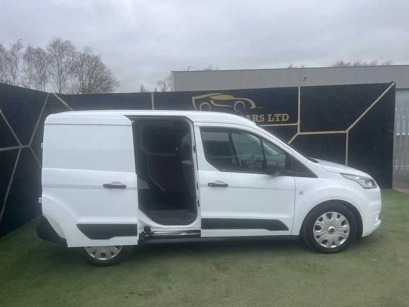Used Ford Transit Connect 100 HP (73 kW) 2018 White MPV