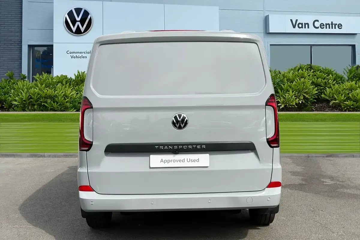 New VW Transporter Pro 148 HP (108 kW) 2026 Grey Van