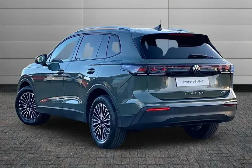 Used VW Tiguan Match 130 HP (95 kW) 2026 Cipressinogreen metallic SUV