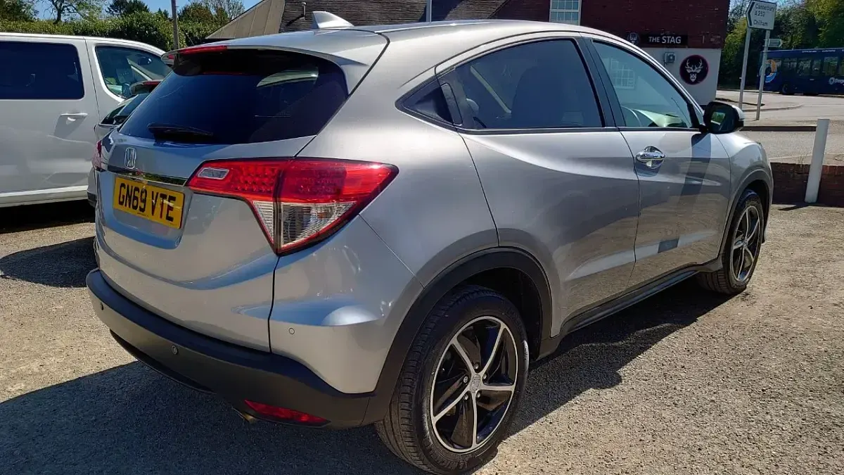 Used Honda HR-V SE 2019 Silver SUV