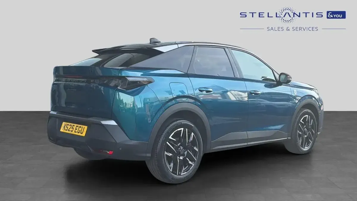 Used Peugeot 3008 GT 134 HP (98 kW) 2025 Blue SUV