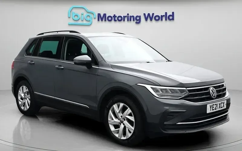Gebraucht VW Tiguan Life 131 PS (96 kW) 2023 SUV