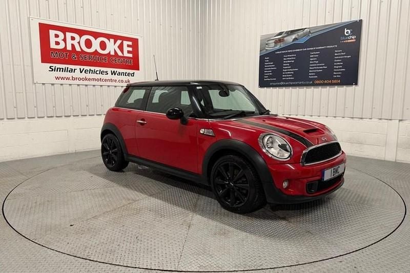 Used Mini Cooper S Hatch 184 HP (135 kW) 2011 Red Hatchback