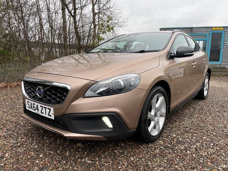Begagnad Volvo V40 2014 Brun Halvkombi