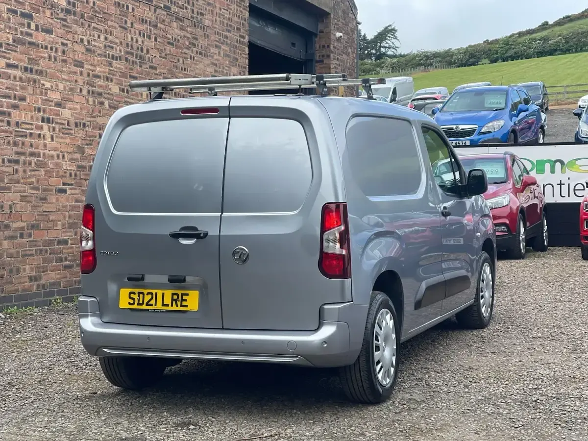 Used Vauxhall Combo Sportive 100 HP (73 kW) 2021 Grey MPV