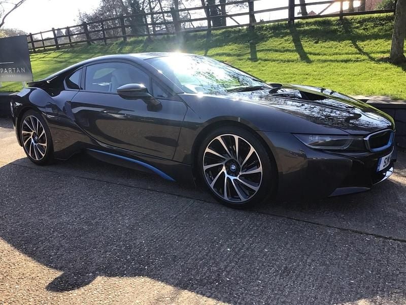 Used BMW i8 362 HP (266 kW) 2015 Grey Coupe