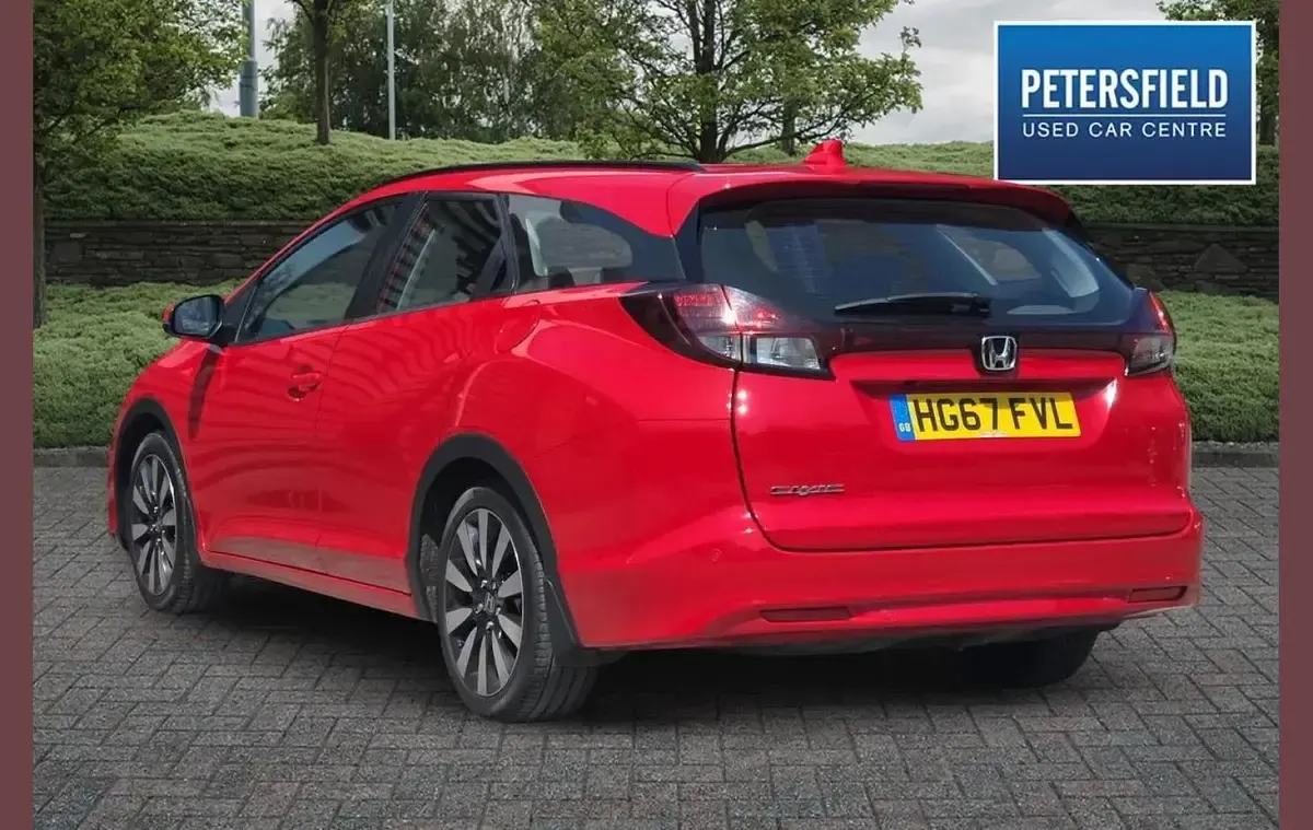 Used Honda Civic SE Plus 139 HP (102 kW) 2017 Red Estate