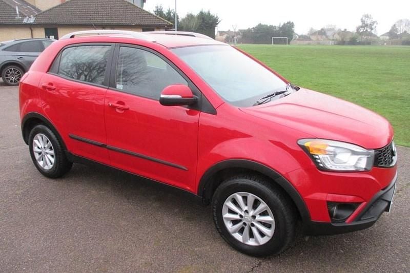 Used Ssangyong (KGM) Korando 149 HP (109 kW) 2016 Red SUV
