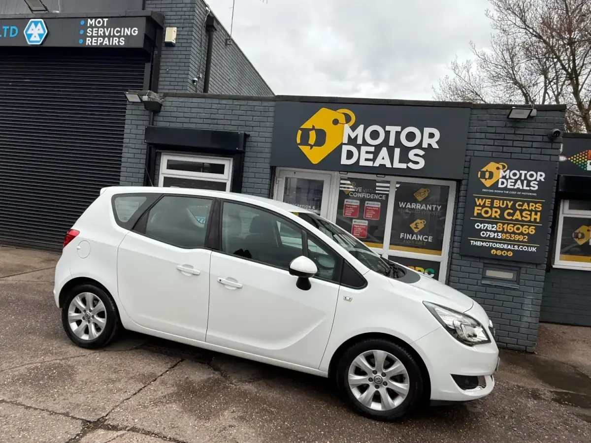 Begagnad Vauxhall Meriva 2017 Vit Minibuss