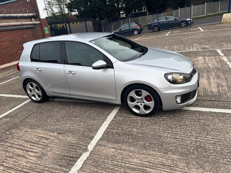 Używany VW Golf VII GTI 2012 Srebrny Hatchback
