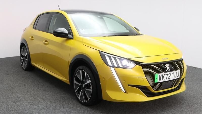 Used Peugeot e-208 GT 100 kW (136 HP) 2022 Yellow Hatchback