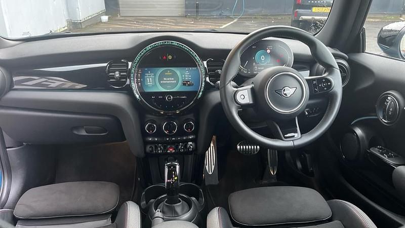 Used Mini Cooper Hatch 134 HP (98 kW) 2022 Blue Hatchback