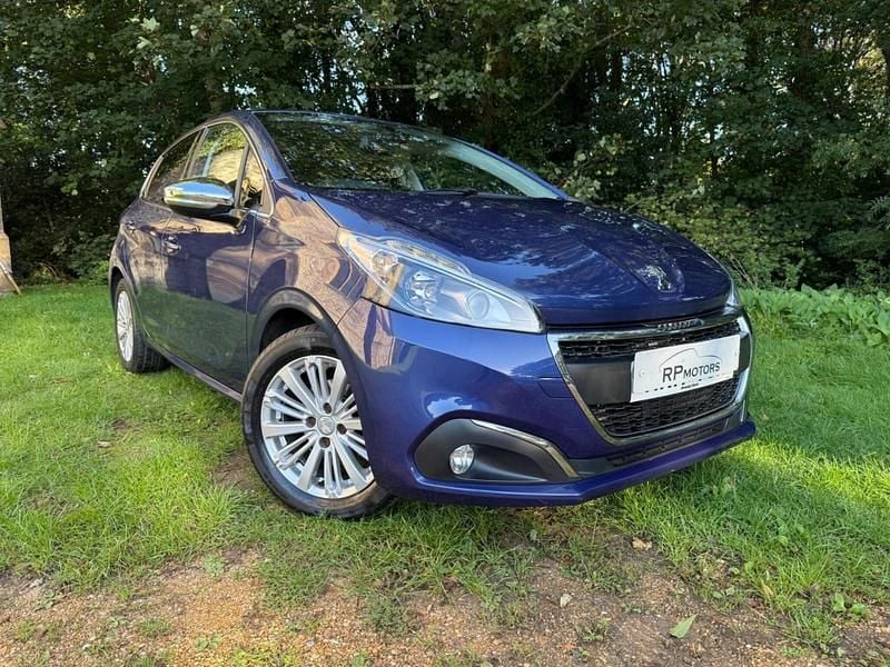 Blue Used 2017 Peugeot 208 Allure Hatchback | £4,995 (Fair price) - Image 1/4
